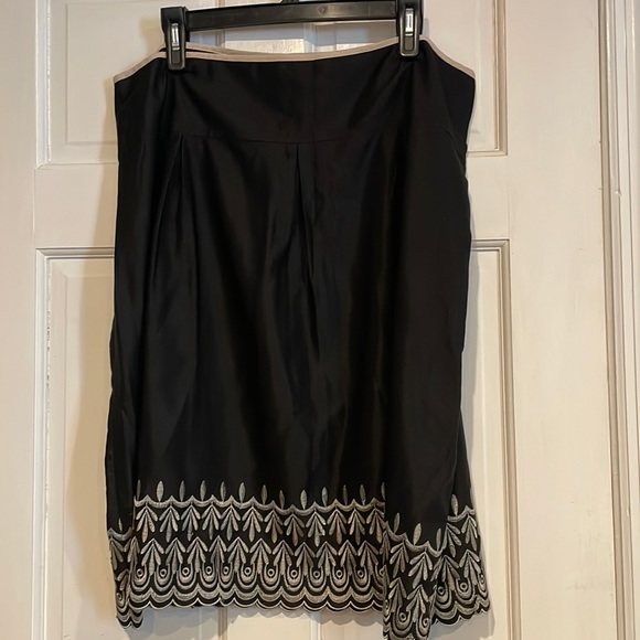 Old Navy Skirt - Picture 1 of 4